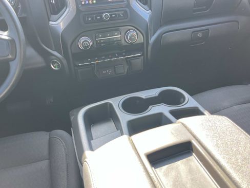 Used 2023 Chevrolet Silverado 1500 Custom image 16