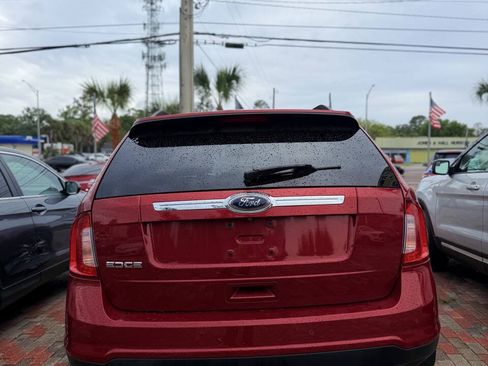 Used 2014 Ford Edge Limited w/ Driver Entry Package FWD image 10