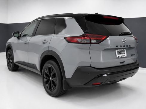 Certified 2023 Nissan Rogue SV w/ SV Premium B Package AWD/4WD image 3