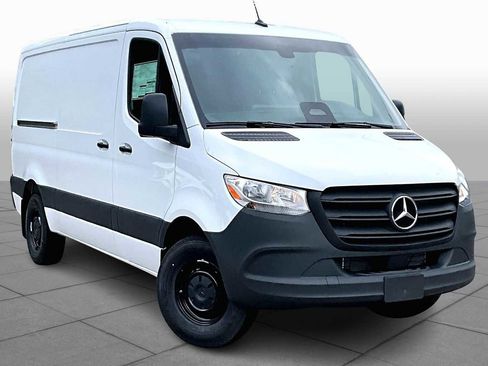 New 2025 Mercedes-Benz Sprinter 2500 image 2