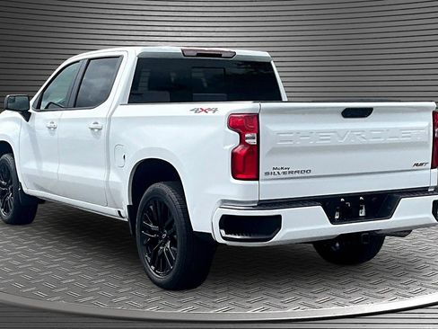 Used 2025 Chevrolet Silverado 1500 RST w/ Convenience Package II AWD/4WD image 4