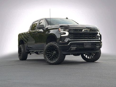 Used 2026 Chevrolet Silverado 1500 RST w/ Dark Appearance Package AWD/4WD image 2