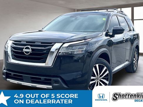 Used 2024 Nissan Pathfinder Platinum w/ Cargo Package image 1