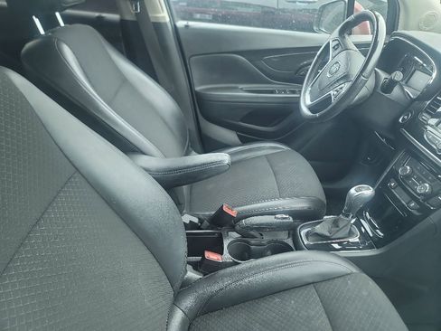Used 2022 Buick Encore Preferred w/ Safety Package AWD/4WD image 8