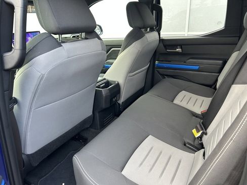 Used 2024 Toyota Tacoma TRD Off-Road image 10