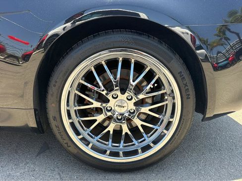 Used 2014 INFINITI Q60 Convertible w/ Premium Package RWD image 14