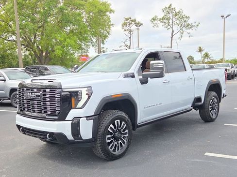 New 2026 GMC Sierra 2500 Denali Ultimate w/ Max Trailering Package image 2