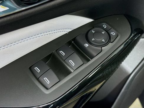 New 2026 Chevrolet Trax LT w/ LT Convenience Package FWD image 21