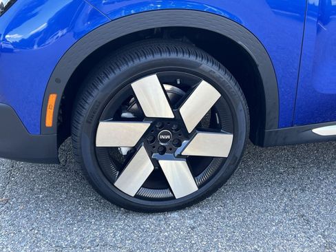 Certified 2025 MINI Cooper Countryman S AWD/4WD image 17