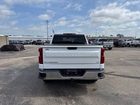 Used 2021 Chevrolet Silverado 1500 LT AWD/4WD image 6