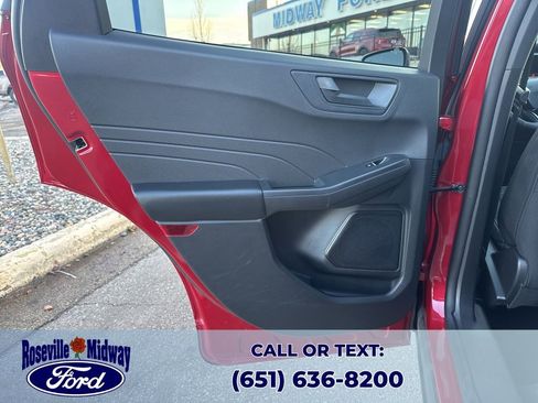 Used 2023 Ford Escape Active image 32