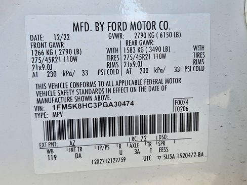Used 2023 Ford Explorer Platinum w/ Technology Package AWD/4WD image 37