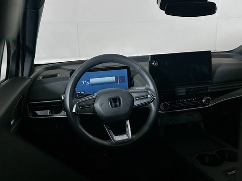 Used 2025 Honda Prologue EX image 18