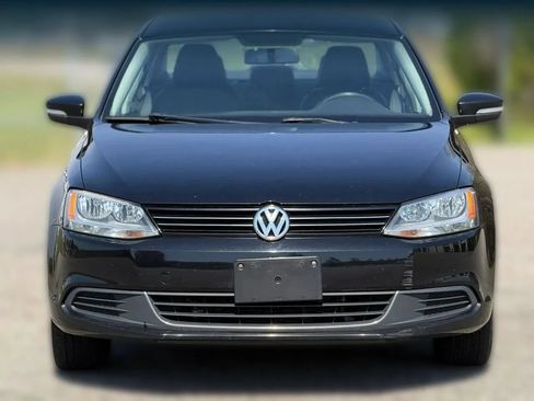 Used 2013 Volkswagen Jetta SE FWD image 5