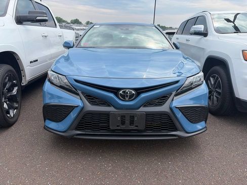 Used 2024 Toyota Camry SE w/ Cold Weather Package FWD image 2