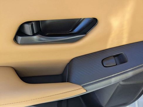 New 2025 Nissan Sentra SV w/ SV Premium Package FWD image 26