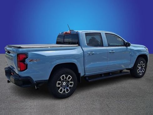 Used 2025 Chevrolet Colorado Z71 w/ Technology Package AWD/4WD image 5