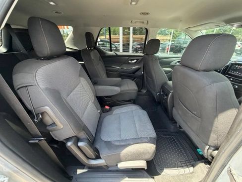 Used 2018 Chevrolet Traverse LT AWD/4WD image 16