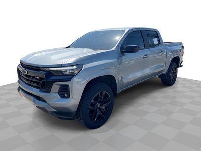 Used 2024 Chevrolet Colorado Z71 w/ Z71 Convenience Package 2