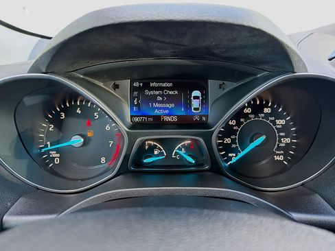 Used 2019 Ford Escape SE image 18