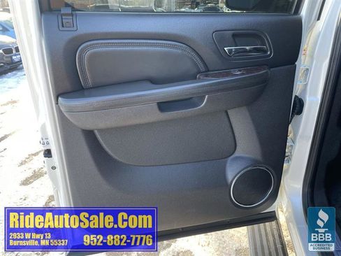 Used 2013 GMC Yukon XL Denali image 11