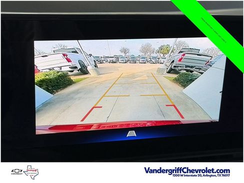 Used 2025 Chevrolet Trax LT w/ LT Convenience Package FWD image 19