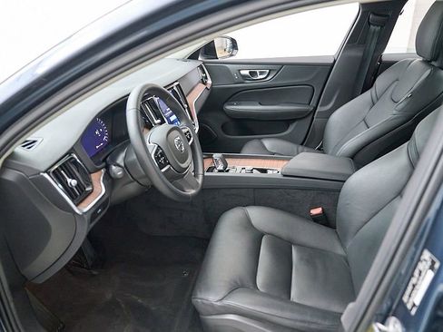 Certified 2024 Volvo S60 B5 Plus AWD/4WD image 17