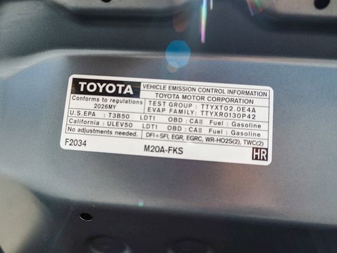 Used 2026 Toyota Corolla Cross LE FWD image 32