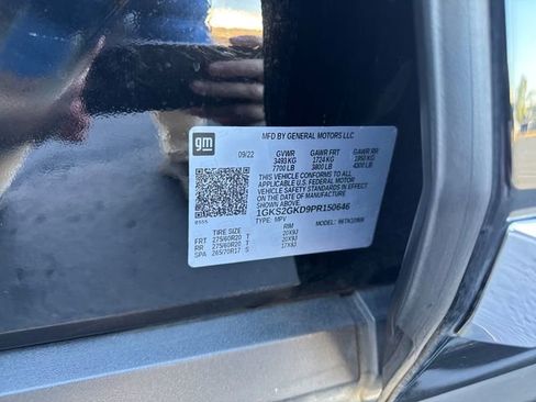 Used 2023 GMC Yukon XL SLT image 30