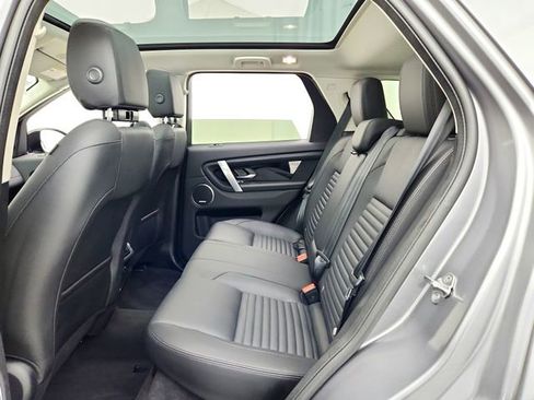 Used 2025 Land Rover Discovery Sport S image 25