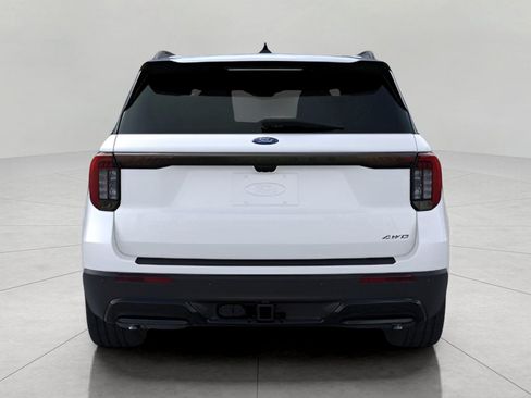 Used 2026 Ford Explorer ST-Line w/ ST-Line Street Pack AWD/4WD image 6