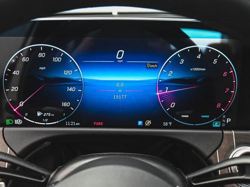 Used 2025 Mercedes-Benz E 350 4MATIC Sedan image 15