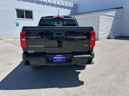 Used 2022 Chevrolet Colorado LT w/ LT Convenience Package AWD/4WD image 4