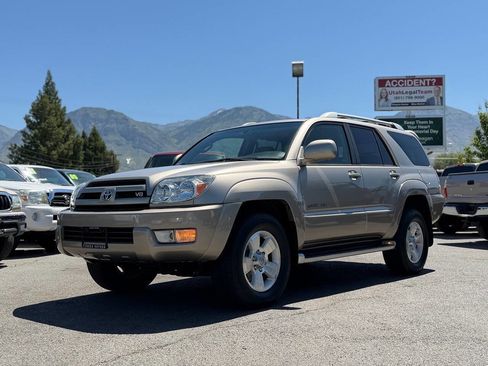 Used 2004 Toyota 4Runner Limited AWD/4WD image 1
