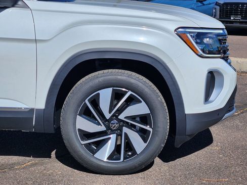 New 2026 Volkswagen Atlas SEL image 28