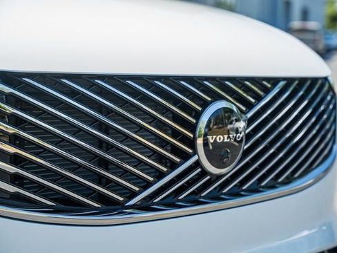 New 2026 Volvo XC90 T8 Ultra AWD/4WD image 13