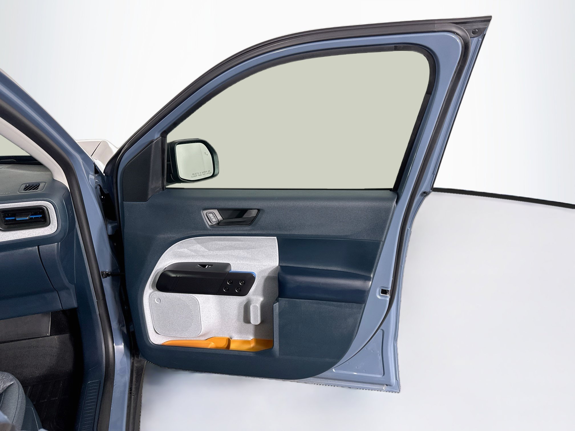 Used 2025 Ford Maverick XLT FWD image 30
