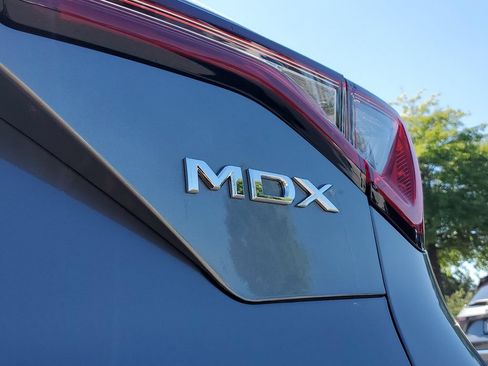 Certified 2026 Acura MDX w/ Technology Package FWD image 8
