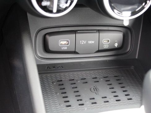 New 2026 Hyundai Venue SEL image 20