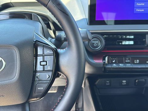 Used 2026 Toyota Prius Plug-In Hybrid FWD image 19