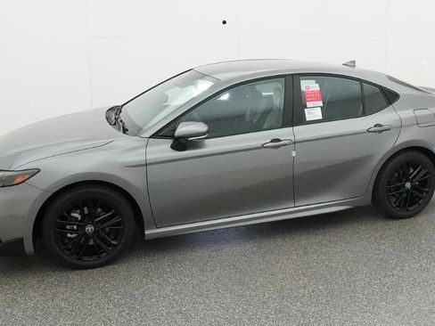 New 2026 Toyota Camry SE FWD image 2