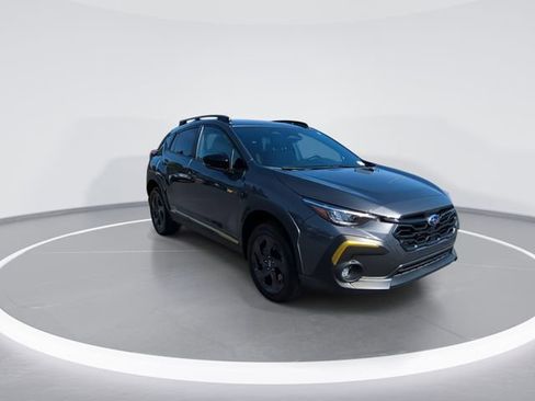Used 2025 Subaru Crosstrek 2.5i Sport AWD/4WD image 2