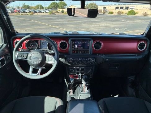 Used 2023 Jeep Gladiator Rubicon w/ LED Lighting Group AWD/4WD image 14