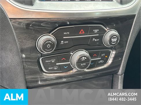 Used 2021 Chrysler 300 Touring L image 34