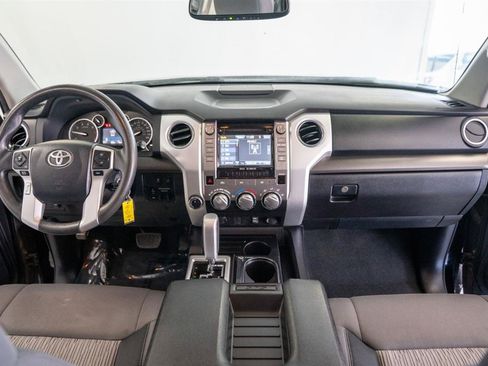 Used 2016 Toyota Tundra SR5 w/ SR5 Upgrade Package AWD/4WD image 15