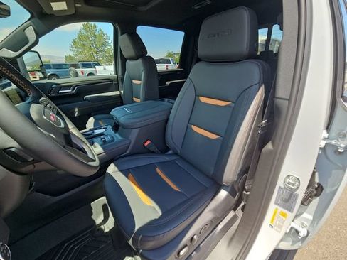 New 2026 GMC Sierra 2500 AT4 w/ AT4 Premium Plus Package AWD/4WD image 16