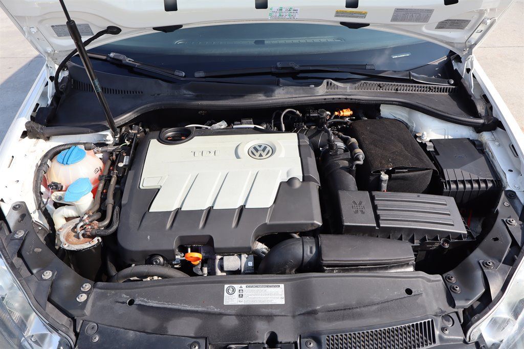 Used 2012 Volkswagen Jetta TDI FWD image 31