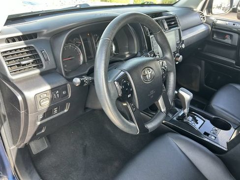 Used 2021 Toyota 4Runner TRD Off-Road Premium AWD/4WD image 19