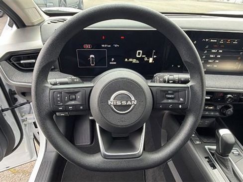 New 2026 Nissan Kicks SV image 25