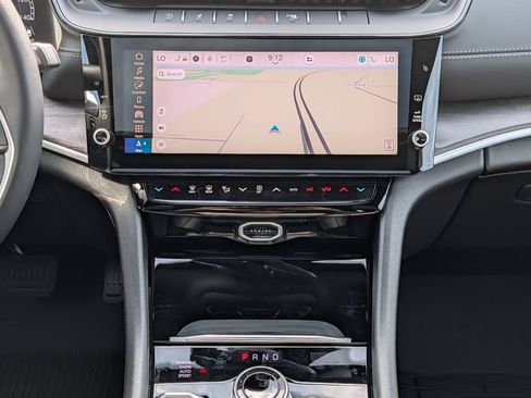 New 2026 Jeep Grand Cherokee L Limited AWD/4WD image 9